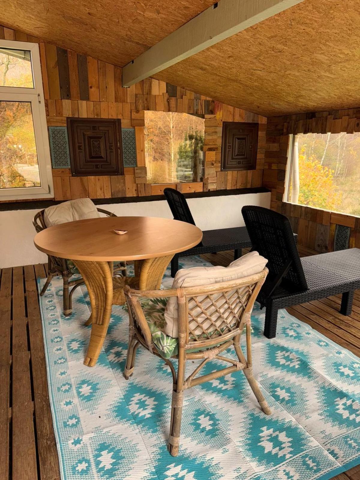 L'Échappée belle à l'Étang d'Anty -appartement Saint-Nabord Esterno foto